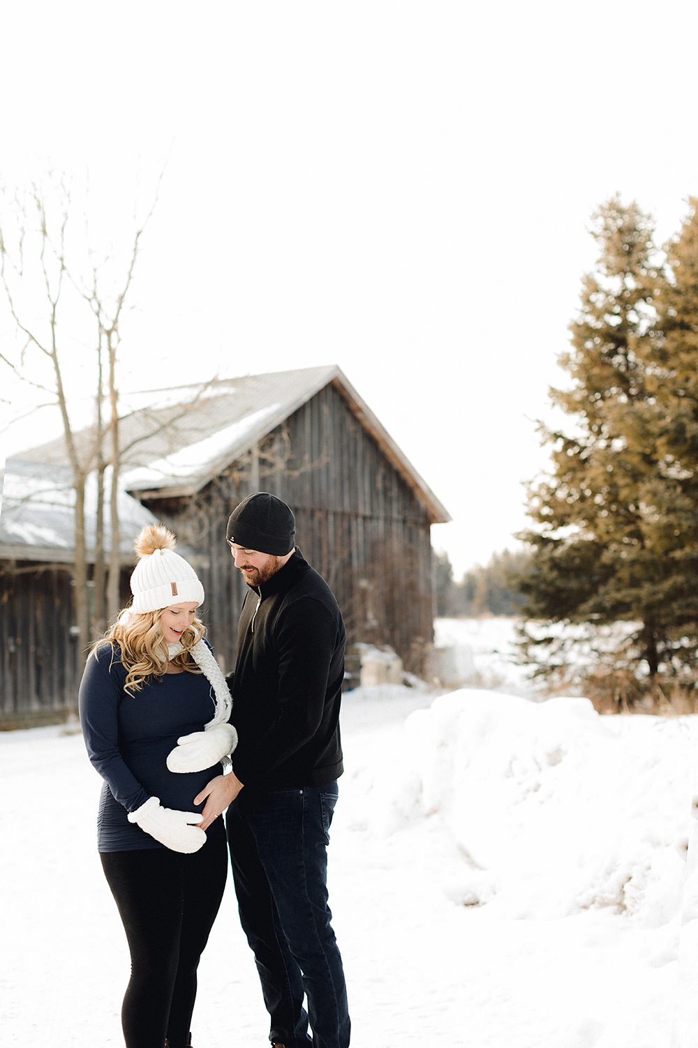 lifestyle maternity photography in the GTA